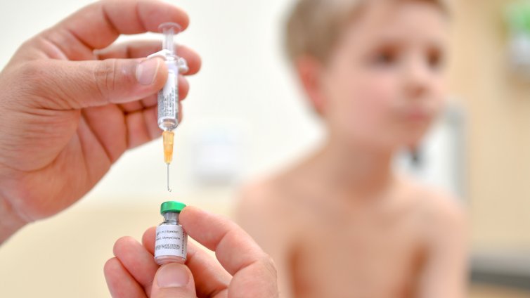 Болен от морбили може да зарази почти всички неваксинирани в затворено помещение