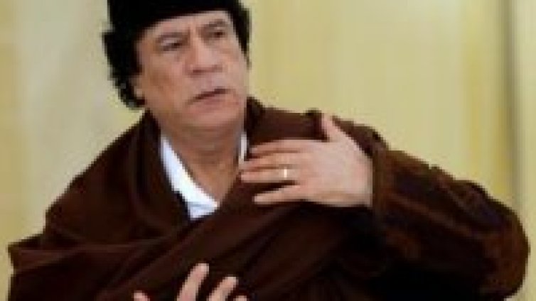 Кофи Анан призова Кадафи да подкрепи осъдените медици