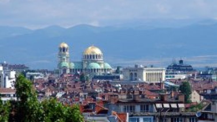 София става първата европейска столица с център за неспешни повиквания