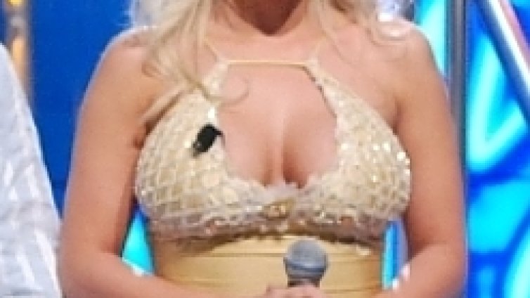 Звездата на Големия брат сблъска гръд с Глория