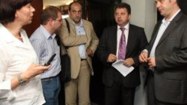 &bdquo;Обединената&ldquo; десница иска...