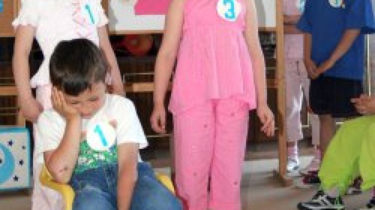 Майки срещу летните отпуски на градините и малкото места