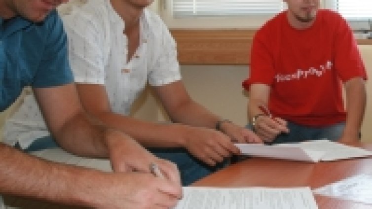 Инвестор.БГ АД направи най-голямата сделка в родния интернет