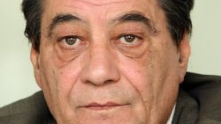 Миланов бил автентичният десен, Тити и той, пък и Дончева