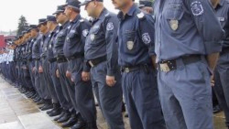 1786 полицаи охраняват зорко изборния ден в София