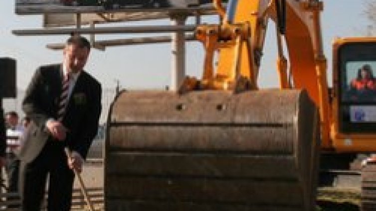 Отварят Околовръстното, туриха му три ленти и канализация