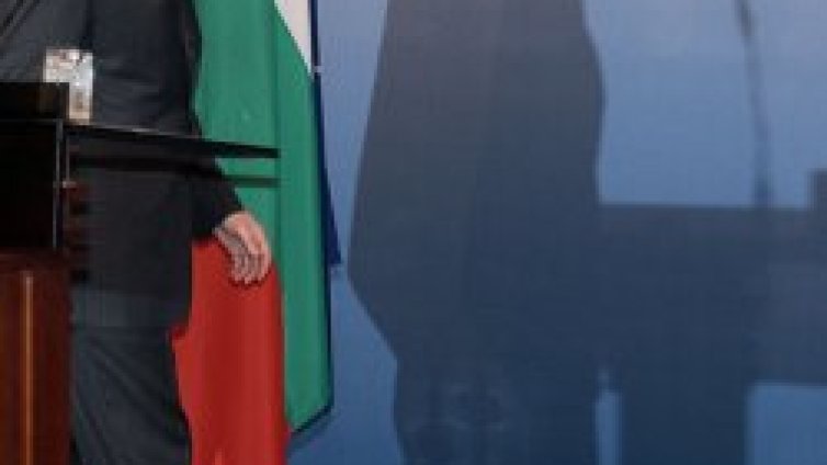 Първанови вълнения за Косово