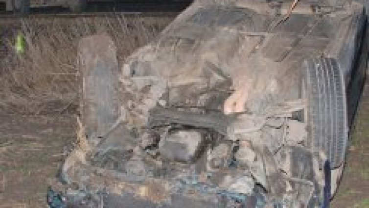 "Ауди" се метна в нива, шофьорът &ndash; пиян