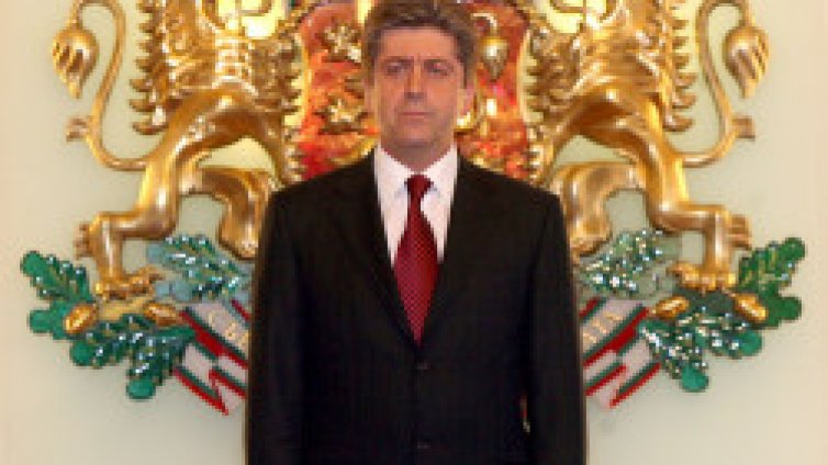 Първанов вярва на Петков, но Станишев решава