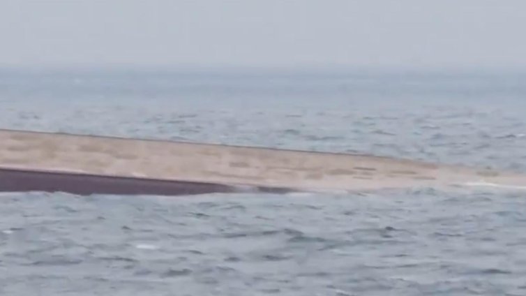 Проверяват за замърсяване на Черно море след атака срещу контейнеровоз