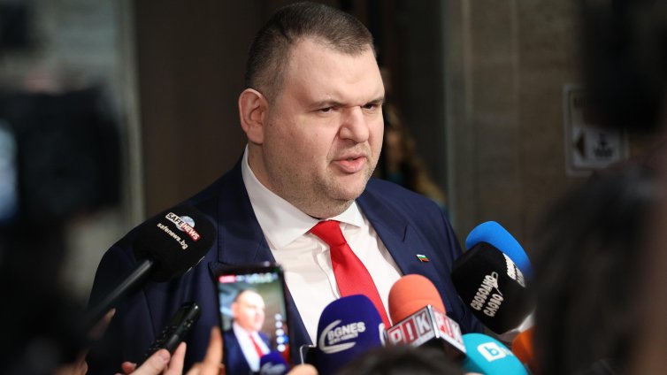 Пеевски: Ние нямаме общо с този срамен кабинет