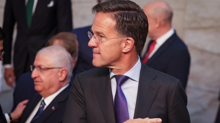 Рюте предлага разходите за отбрана да се повишат до 5 на сто от БВП