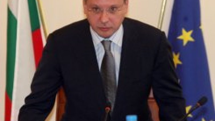 Партиите не обгрижвали митниците