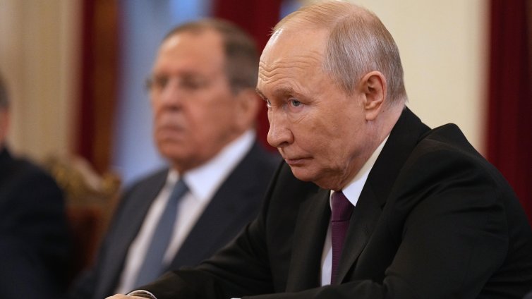 Олигарсите за еднократна употреба 