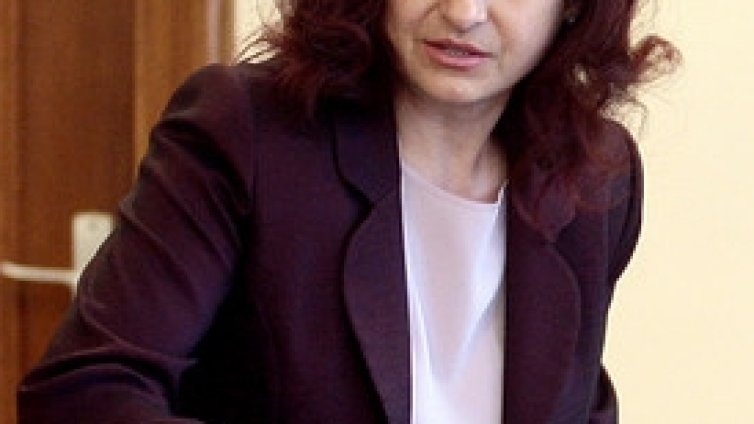 Закрийте Етем, зове СДС