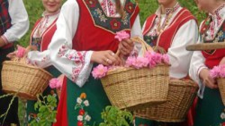 2 млн. лв ни струва PR-ът
