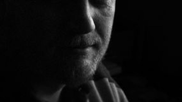 Голям човек, бедни ми Йорик