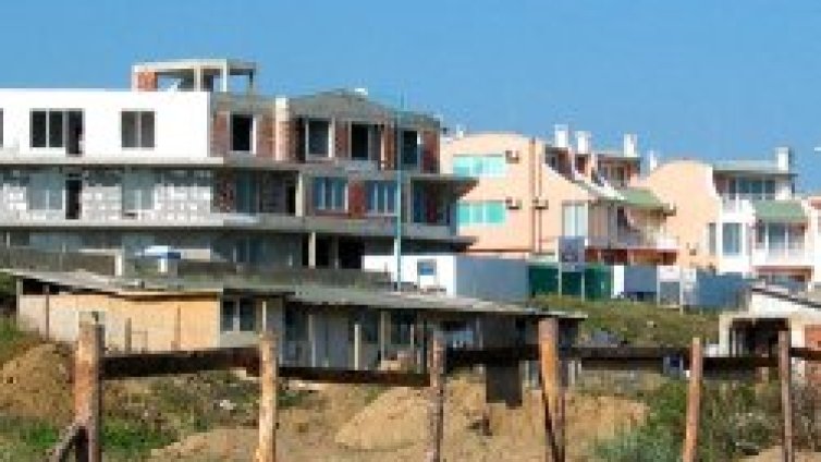 Българи и албанци дават тон на пазара на имоти в северна Гърция