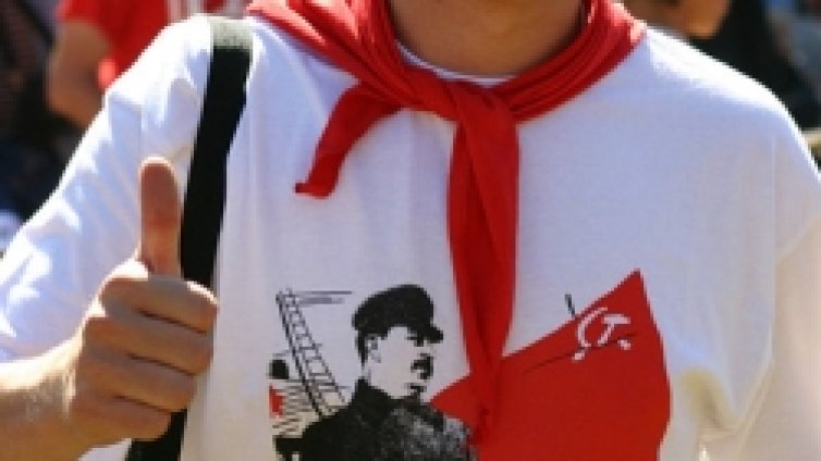 Станишев в Космоса, социалистите- по поляните