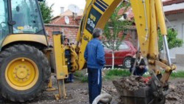 С 26,6% се увеличават минималните осигурителни прагове за 2009