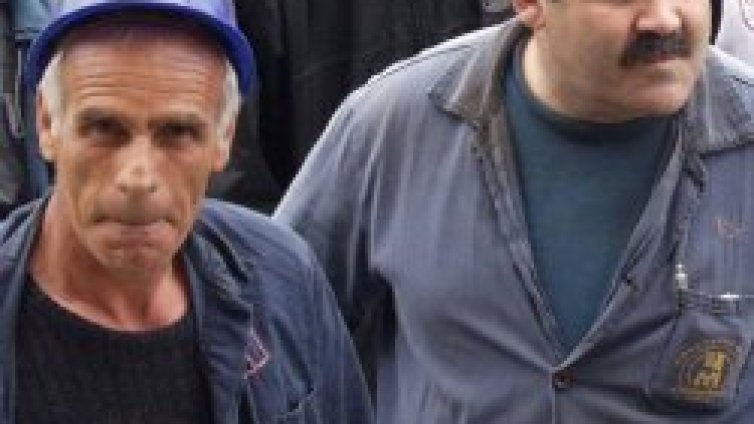 Взрив в мини "Бобов дол", двама пострадали