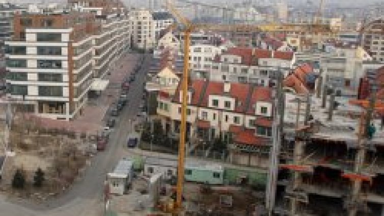 Ценови "хаос" на пазара на жилища у нас