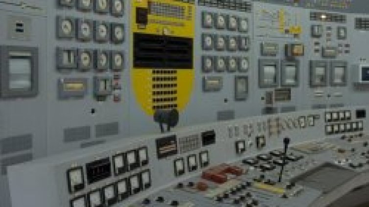 Евродепутат: Отворете сега два от реакторите на Козлодуй