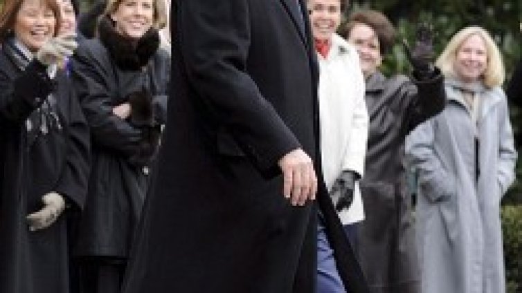 Уроците на кризата година по-късно: Изложиха ли се политиците?