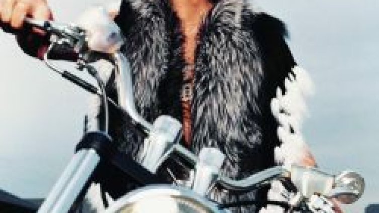 &ldquo;Rock N Roll Jesus&rdquo; гони трети платинен статус