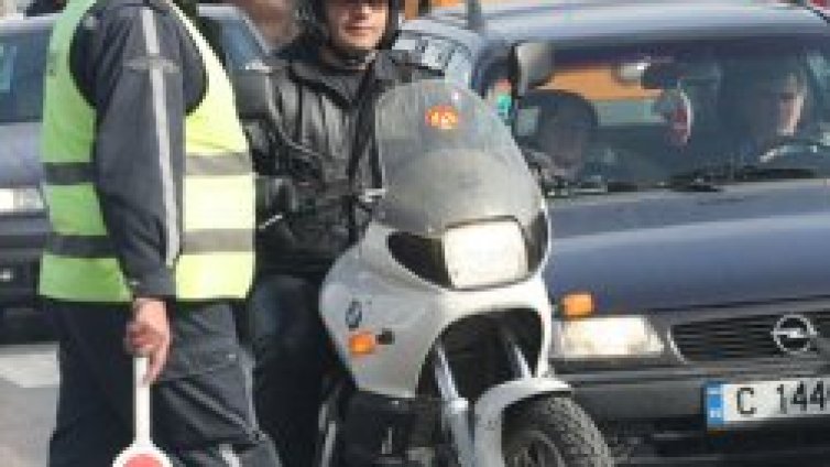 КАТ София: Нямаме дрегери за дрогите, но пък имаме радари