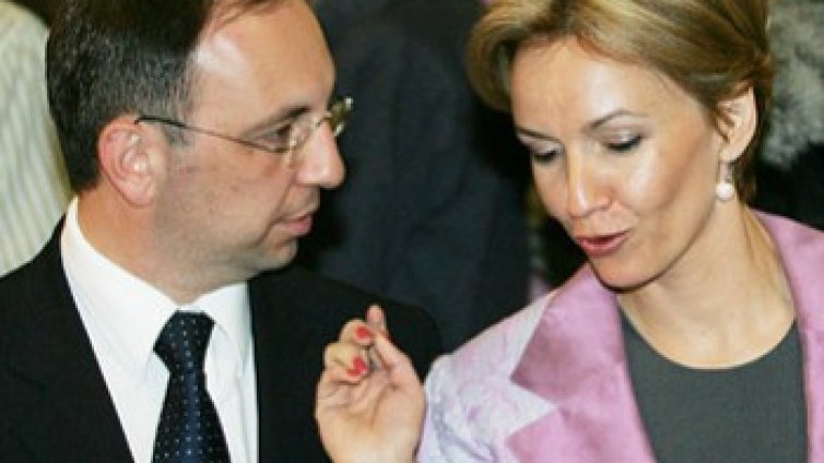 Министерска криза: Режат заплати в МС с 15%