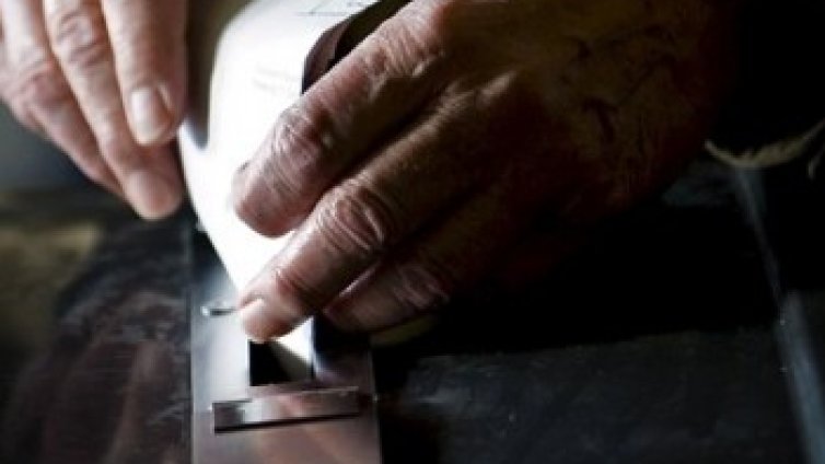 Изборите почнаха. 15 000 полицаи охраняват евровота