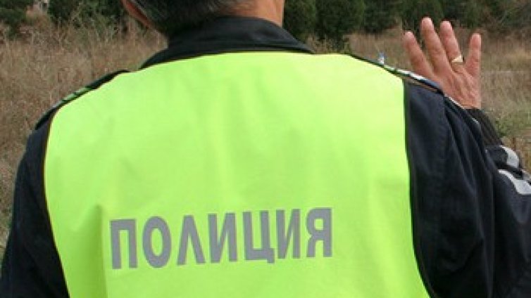 Задържаха русенски катаджии с подкуп