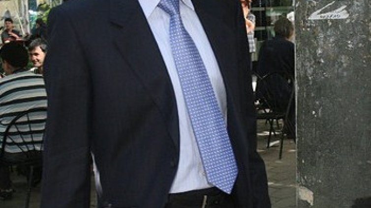 Яне Янев с гардове от Израел