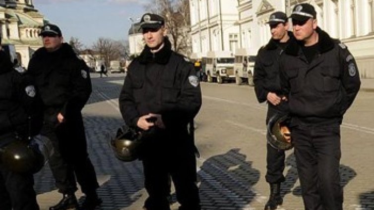 15 000 полицаи ще пазят на изборите