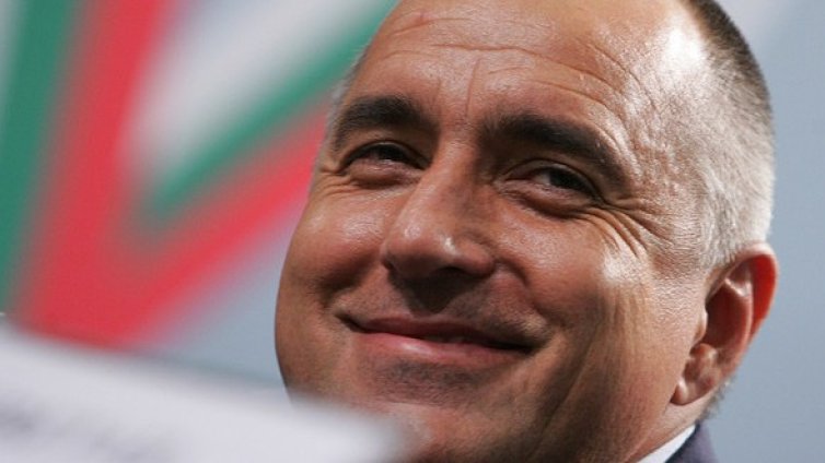 Бойко не ще да дезертира, поема кормилото на България