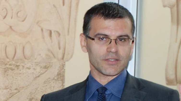 Симеон Дянков: Няма да съкращаваме пенсии и заплати