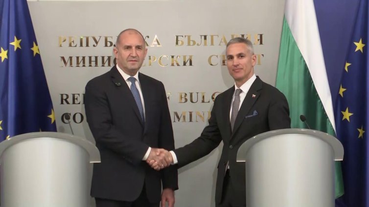 Украинска медия: Външната политика на България ще е проруска, дори Гюров да спечели