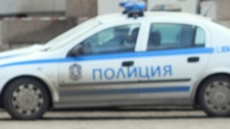 Хванаха непълнолетни да продават цигари без бандерол