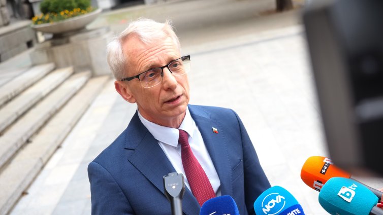 Денков:  Нямаме работа с ГЕРБ на президентските избори, излизаме срещу тях