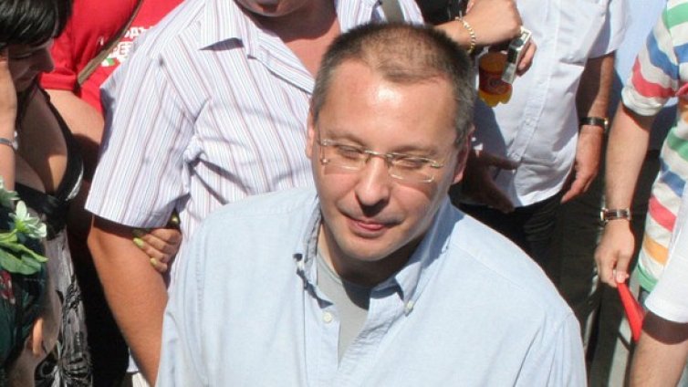 Станишев: Медиите са лапнишарани