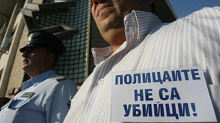Щом бият полицаи посред бял ден, няма държава