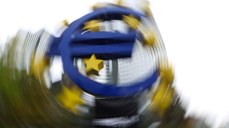Държавите от ЕС ни хвалят за напредъка при въвеждането на еврото