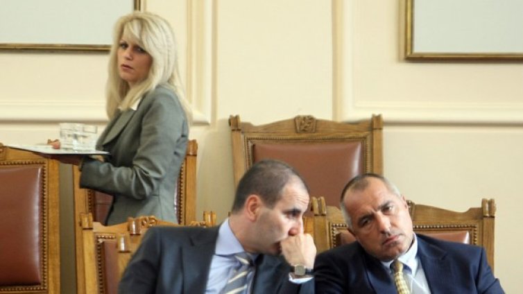 Законът за МВР забърка каша вдясно