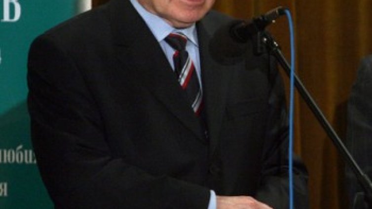 Желев: Първият етап на прехода е събарянето на комунизма