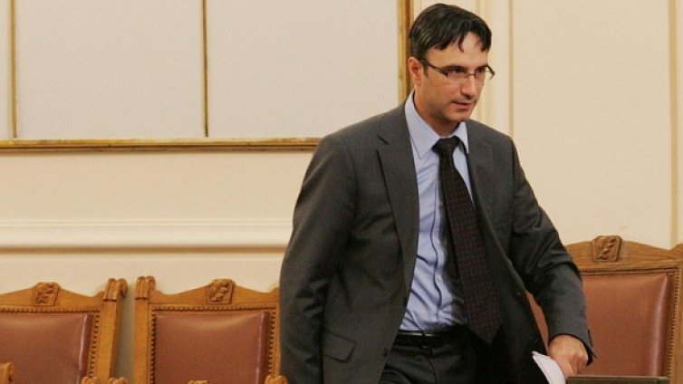 Борсата стопила вложенията на министър Трайчо Трайков