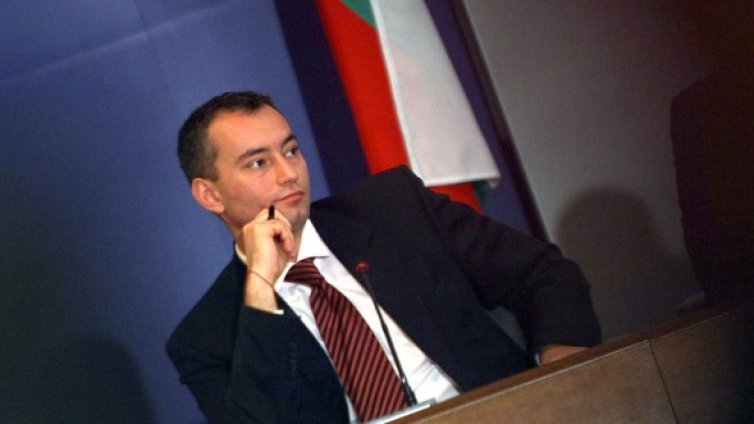 Младенов се дърпа, не ще да е външен министър