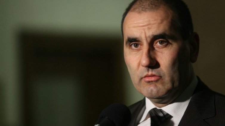 За заплати в МВР пари ще има, каза Цветанов