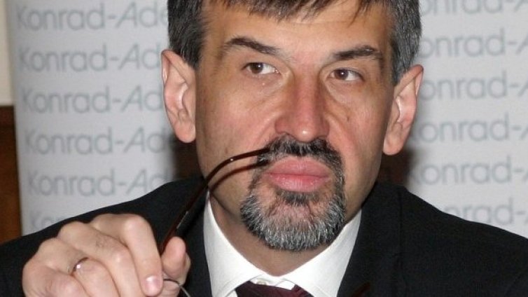 Тъмносиният Константин Димитров &ndash; зам.-министър във Външно