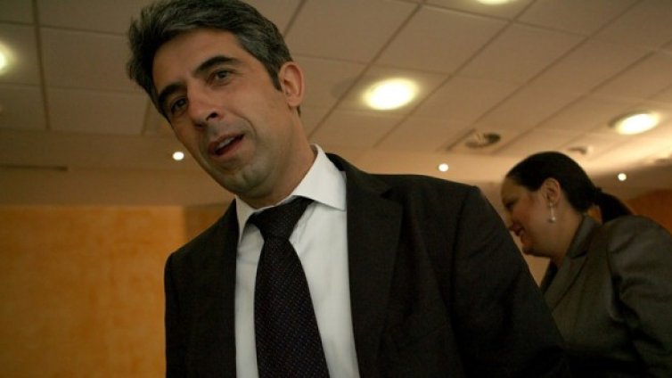 Росен Плевнелиев ще е Дядо Коледа